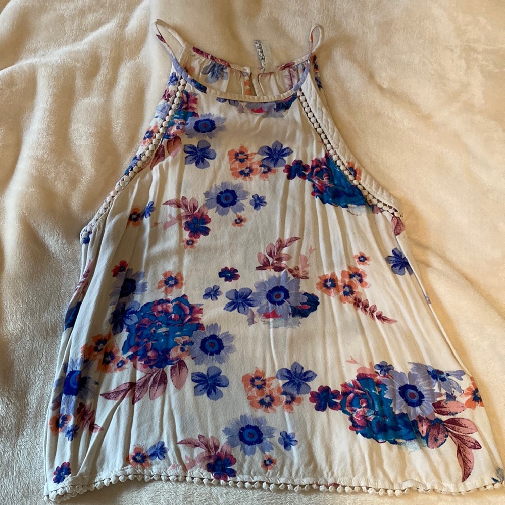 Medium Mudd White Floral Tank Top